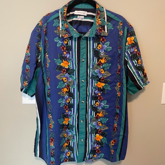 Urban Outfitters Shirts Urban Outfitters Hawaiian Shirt Poshmark